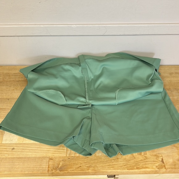 Women’s Nike Golf skort size 8 - Picture 13 of 13